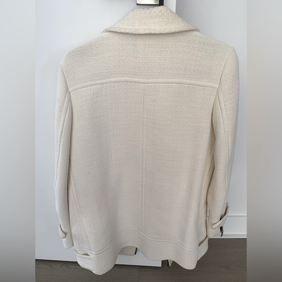 Mid length white coat - Picture 3 of 4